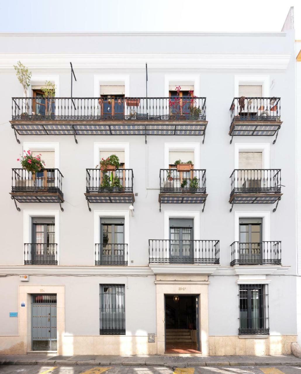 Ferienwohnung ELEVEN Real Carreteria Sevilla Exterior foto